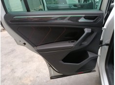 GUARNECIDO PUERTA TRASERA IZQUIERDA 