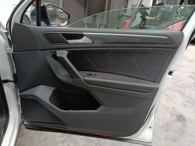 Recambio de guarnecido puerta delantera derecha para volkswagen tiguan (ad1, ax1) 2.0 tdi referencia OEM IAM   