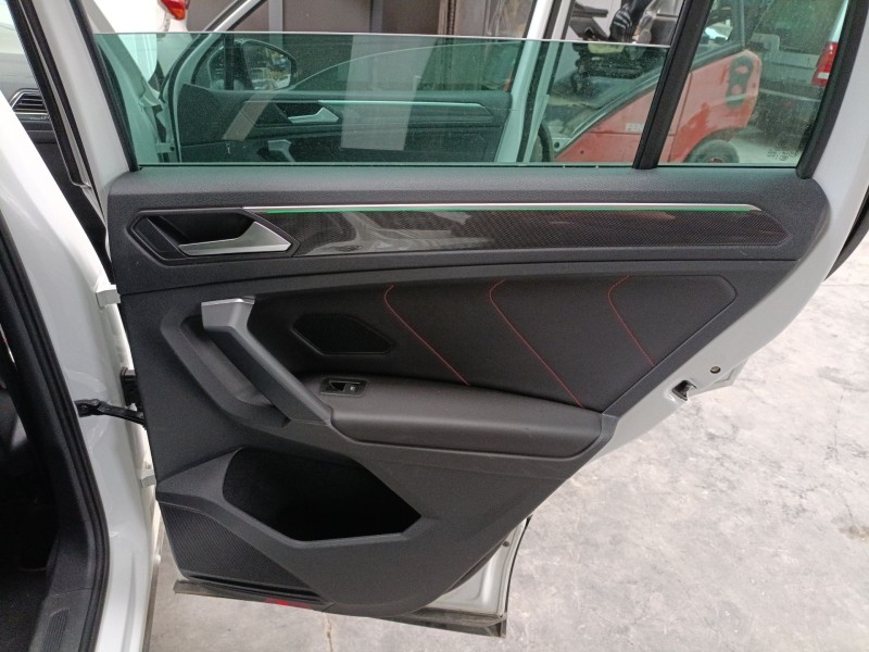 Recambio de guarnecido puerta trasera derecha para volkswagen tiguan (ad1, ax1) 2.0 tdi referencia OEM IAM   