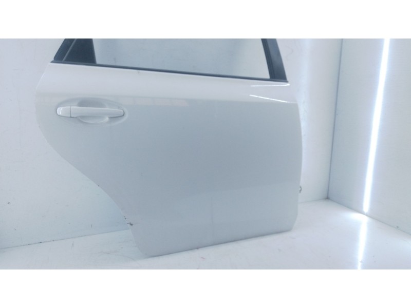 Recambio de puerta trasera derecha para toyota prius plus (_w4_) 1.8 hybrid (zvw40w, zvw41w) referencia OEM IAM   E5-B4-4