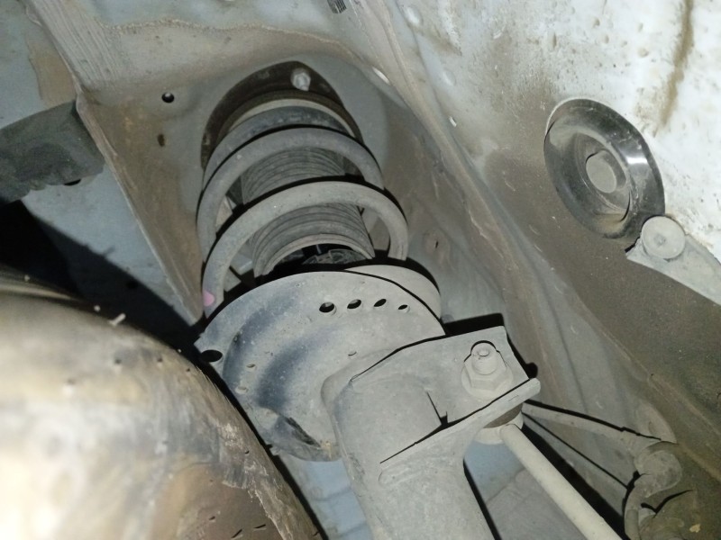 Recambio de amortiguador delantero derecho para volkswagen tiguan (ad1, ax1) 2.0 tdi referencia OEM IAM   