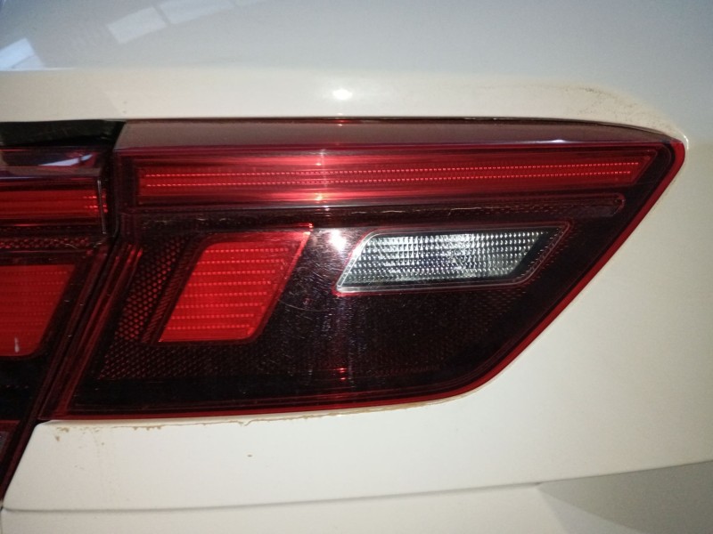 Recambio de piloto trasero izquierdo porton para volkswagen tiguan (ad1, ax1) 2.0 tdi referencia OEM IAM   