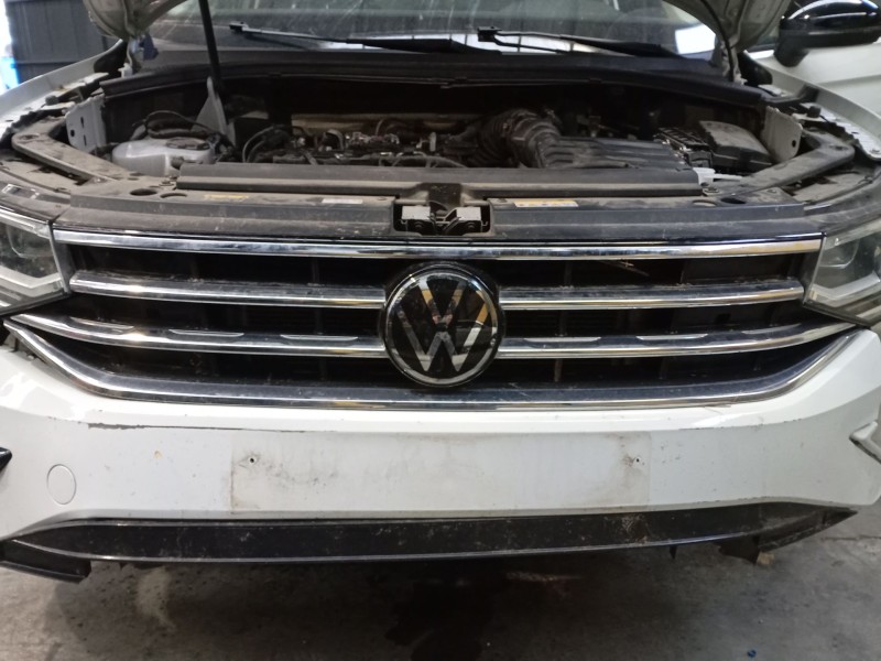 Recambio de rejilla delantera para volkswagen tiguan (ad1, ax1) 2.0 tdi referencia OEM IAM   