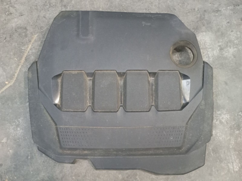 Recambio de tapa motor para volkswagen tiguan (ad1, ax1) 2.0 tdi referencia OEM IAM   