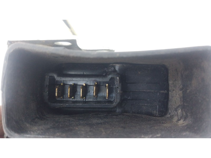 Recambio de cerradura puerta delantera izquierda para dacia sandero laureate referencia OEM IAM   