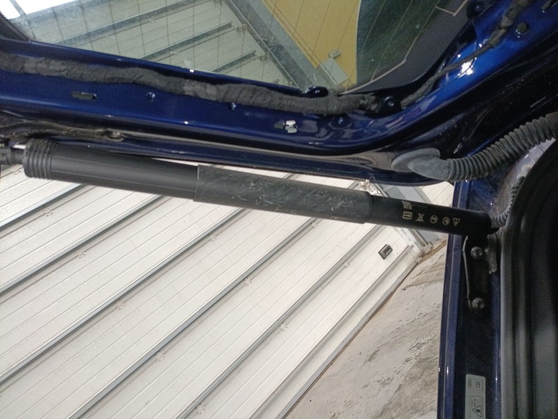 Recambio de amortiguador porton trasero izquierdo para audi q5 (fyb, fyg) 55 tfsi e quattro referencia OEM IAM 80A827851D  