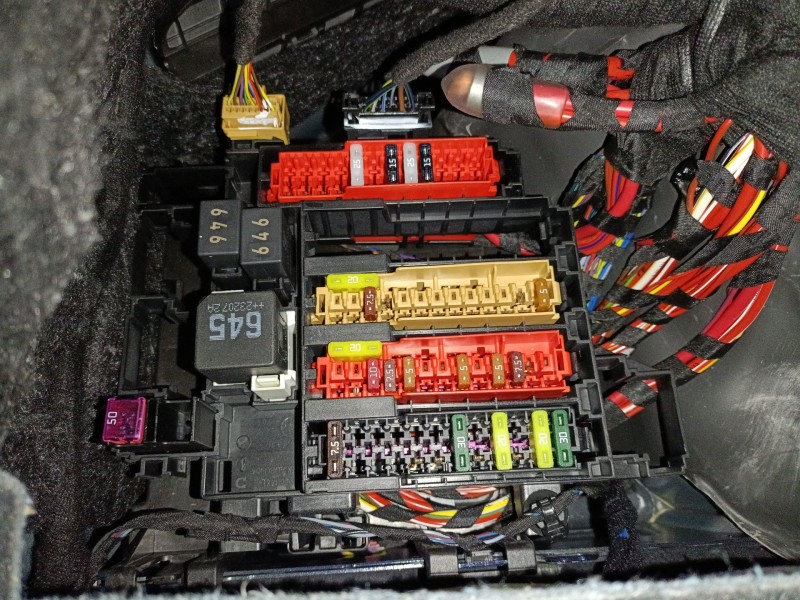 Recambio de caja reles / fusibles para audi q5 (fyb, fyg) 55 tfsi e quattro referencia OEM IAM   