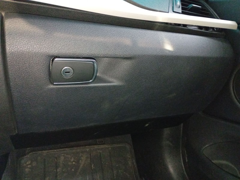 Recambio de guantera para bmw 4 coupé (f32, f82) 420 d referencia OEM IAM   