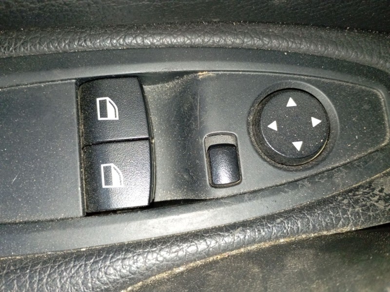 Recambio de mando elevalunas delantero izquierdo para bmw 4 coupé (f32, f82) 420 d referencia OEM IAM   