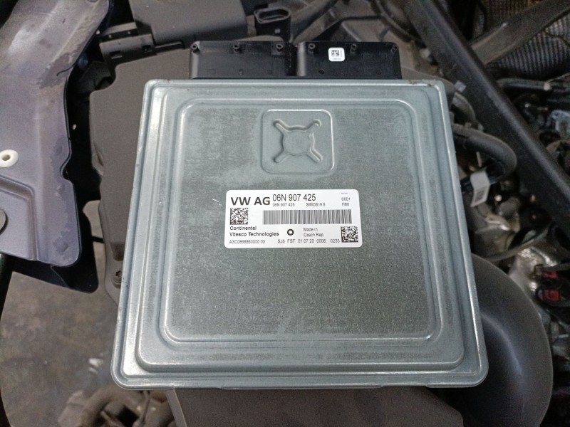 Recambio de centralita motor uce para audi q5 (fyb, fyg) 55 tfsi e quattro referencia OEM IAM 06N907425 A3C086886000003 