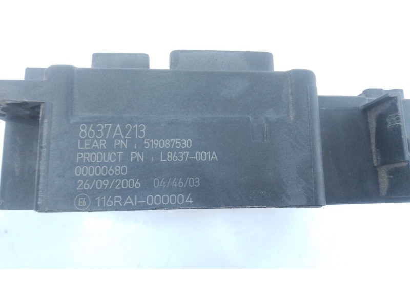 Recambio de caja reles / fusibles para mitsubishi outlander (cw0) 2.0 di-d intense referencia OEM IAM   