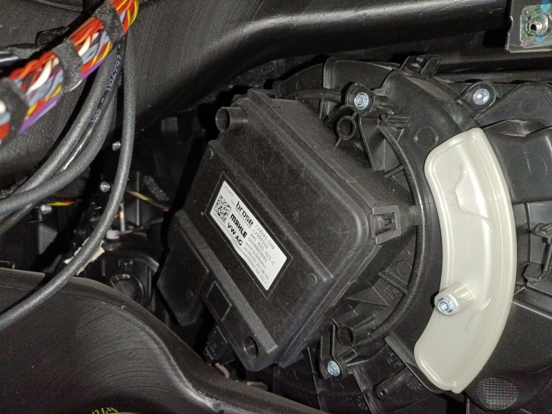 Recambio de ventilador calefaccion para audi q5 (fyb, fyg) 55 tfsi e quattro referencia OEM IAM 4M1820021.C CZ997010 