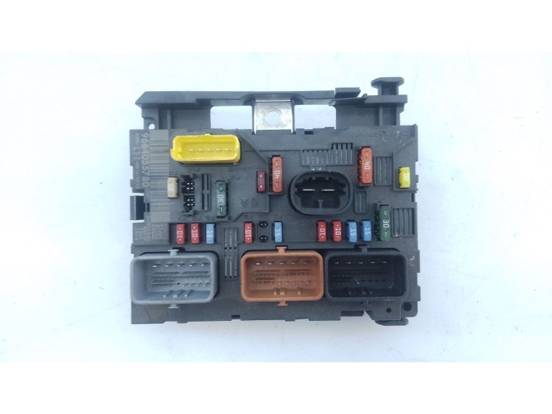 Recambio de caja reles / fusibles para peugeot 207 cc (wd_) 1.6 hdi referencia OEM IAM   