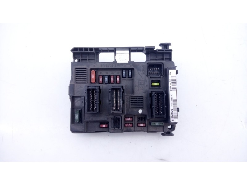 Recambio de caja reles / fusibles para peugeot partner furgoneta/monovolumen (5_, g_) 1.9 d referencia OEM IAM 9643498980  E3-B2
