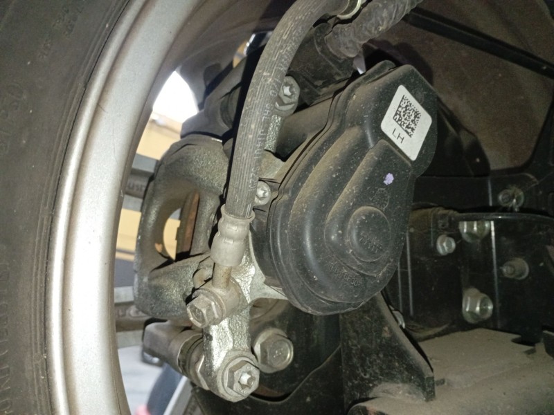 Recambio de pinza freno trasera izquierda para renault kadjar (ha_, hl_) 1.5 dci 110 (hla3) referencia OEM IAM   