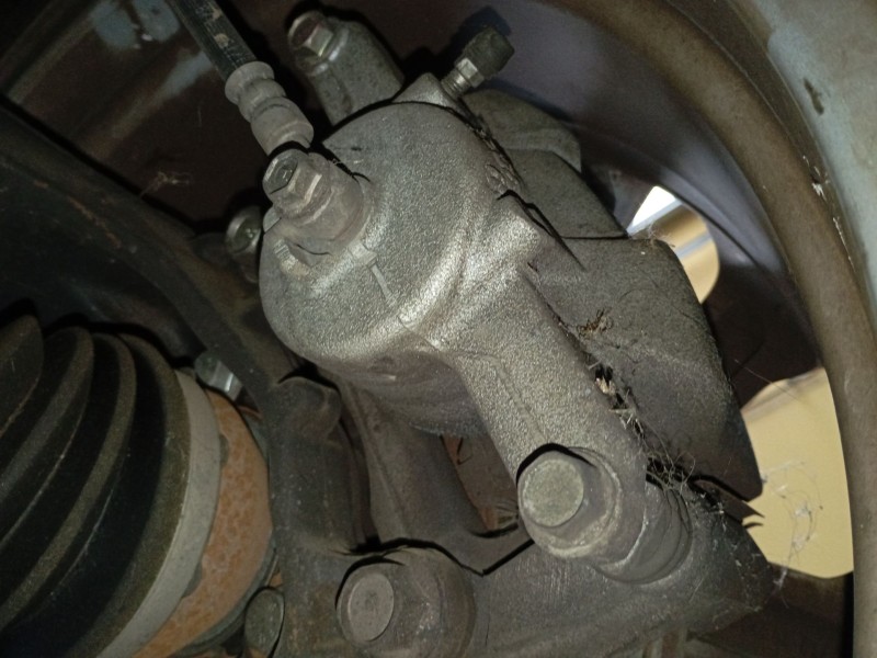 Recambio de pinza freno delantera izquierda para renault kadjar (ha_, hl_) 1.5 dci 110 (hla3) referencia OEM IAM   