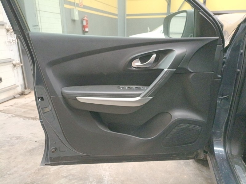 Recambio de guarnecido puerta delantera izquierda para renault kadjar (ha_, hl_) 1.5 blue dci 115 referencia OEM IAM   