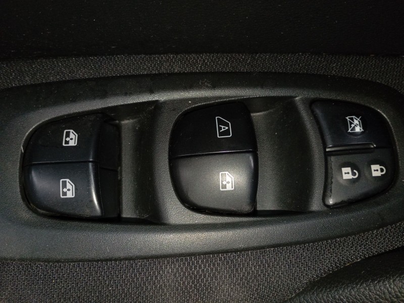 Recambio de mando elevalunas delantero izquierdo para renault kadjar (ha_, hl_) 1.5 dci 110 (hla3) referencia OEM IAM   