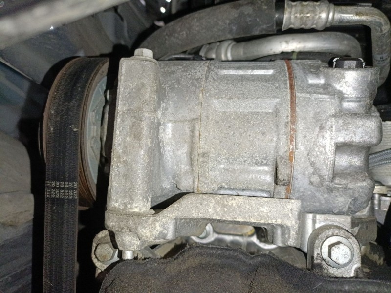 Recambio de compresor aire acondicionado para renault kadjar (ha_, hl_) 1.5 blue dci 115 referencia OEM IAM   