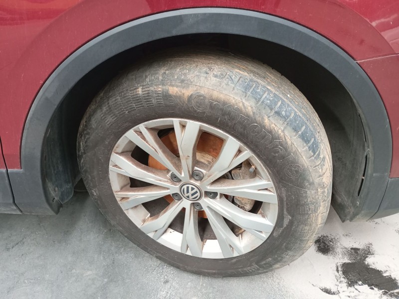 Recambio de aletin delantero derecho para volkswagen tiguan (ad1, ax1) 1.4 tsi referencia OEM IAM   