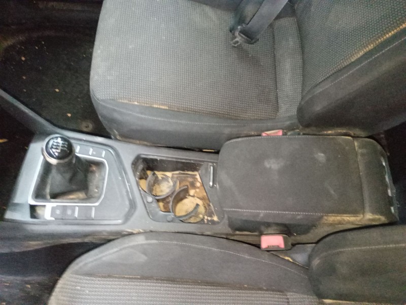 Recambio de consola central para volkswagen tiguan (ad1, ax1) 1.4 tsi referencia OEM IAM   