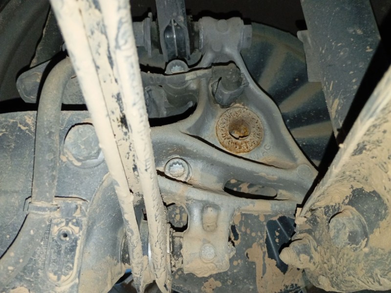 Recambio de mangueta trasera derecha para volkswagen tiguan (ad1, ax1) 1.4 tsi referencia OEM IAM   