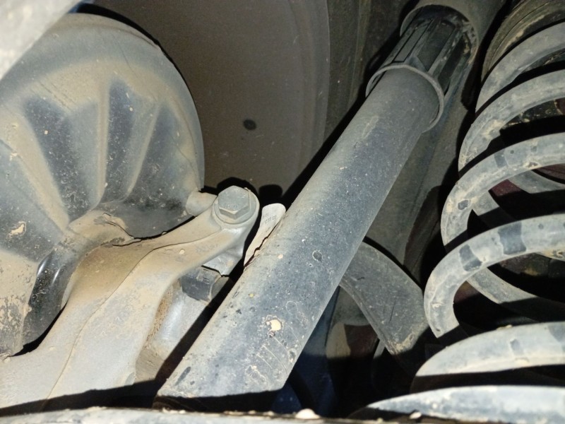 Recambio de amortiguador trasero izquierdo para volkswagen tiguan (ad1, ax1) 1.4 tsi referencia OEM IAM   