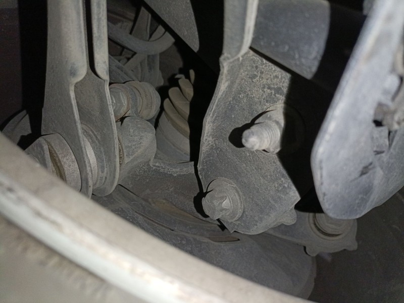 Recambio de mangueta trasera izquierda para bmw 1 (f20) 116 d referencia OEM IAM   