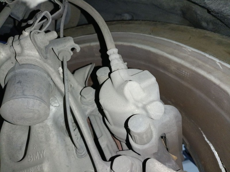 Recambio de pinza freno delantera derecha para bmw 1 (f20) 116 d referencia OEM IAM   