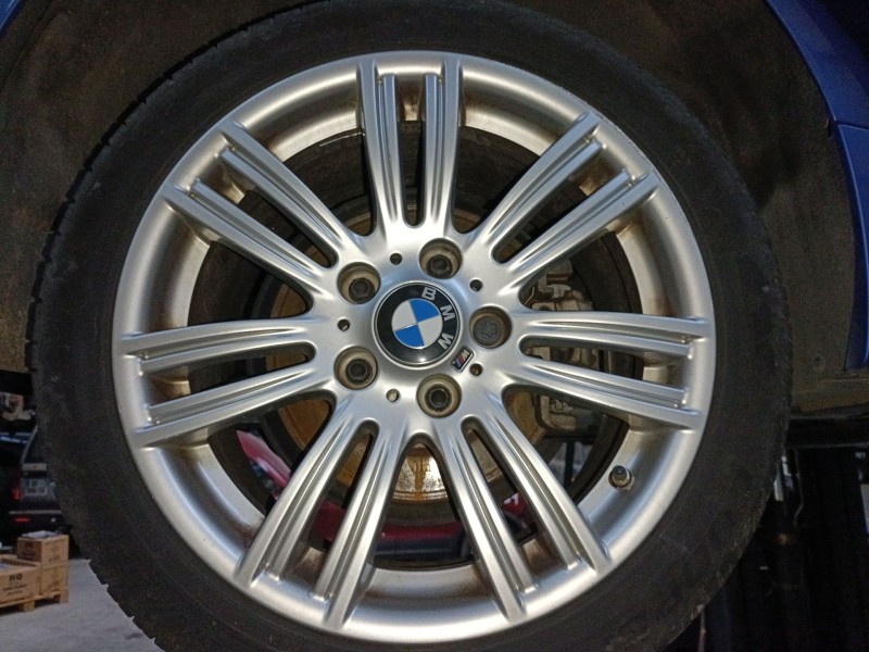 Recambio de llanta para bmw 1 (f20) 116 d referencia OEM IAM 245/40/17  