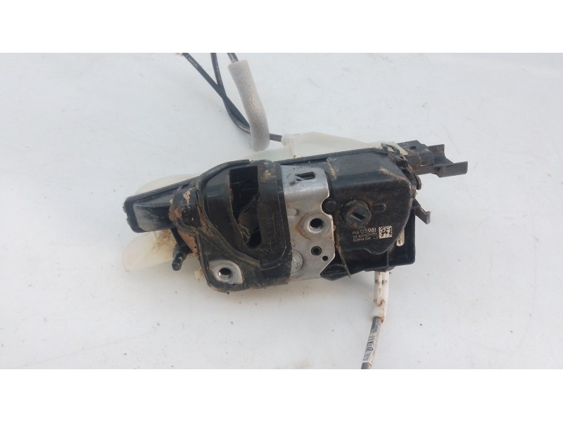 Recambio de cerradura puerta delantera izquierda para citroën c3 iii (sx) 1.2 vti 82 referencia OEM IAM 5089A1341  E1-A4-52-1