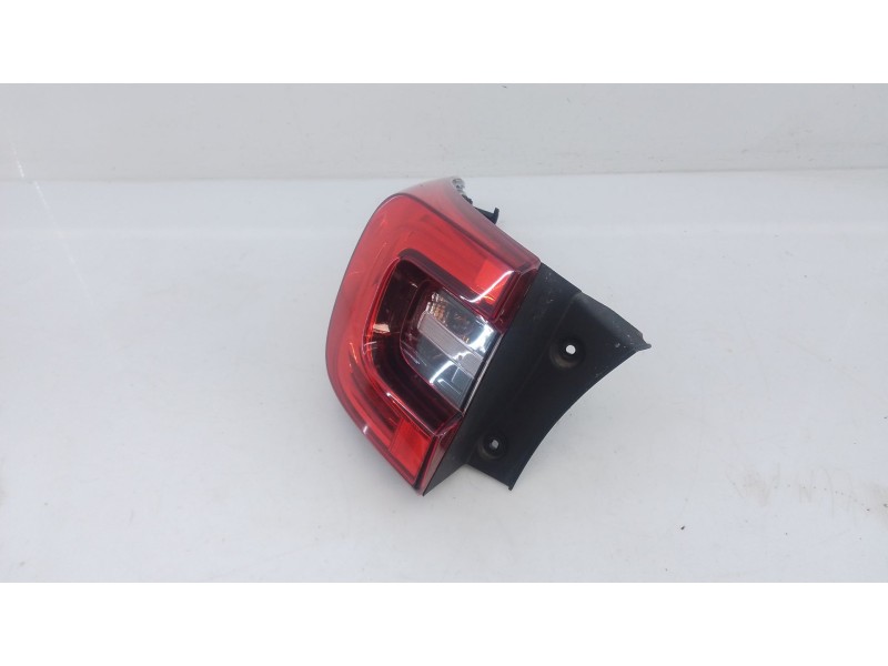 Recambio de piloto trasero izquierdo para renault kadjar (ha_, hl_) 1.5 dci 110 (hla3) referencia OEM IAM   