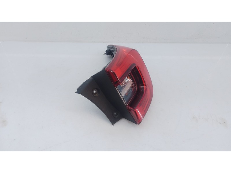 Recambio de piloto trasero derecho para renault kadjar (ha_, hl_) 1.5 dci 110 (hla3) referencia OEM IAM   