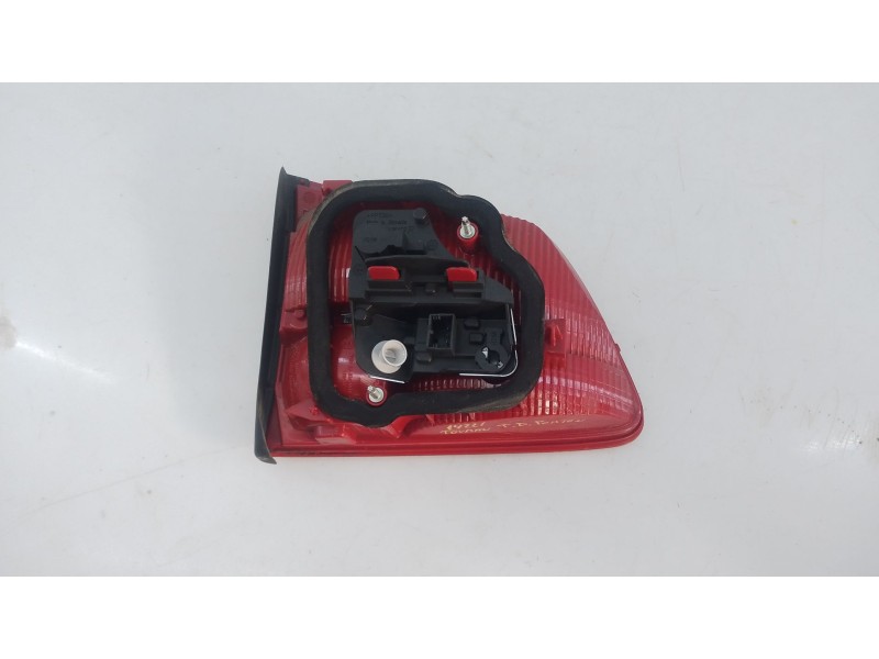 Recambio de piloto trasero derecho porton para volkswagen touran (1t3) 2.0 tdi referencia OEM IAM   