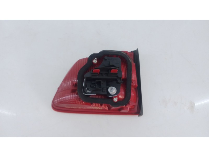 Recambio de piloto trasero izquierdo porton para volkswagen touran (1t3) 2.0 tdi referencia OEM IAM   