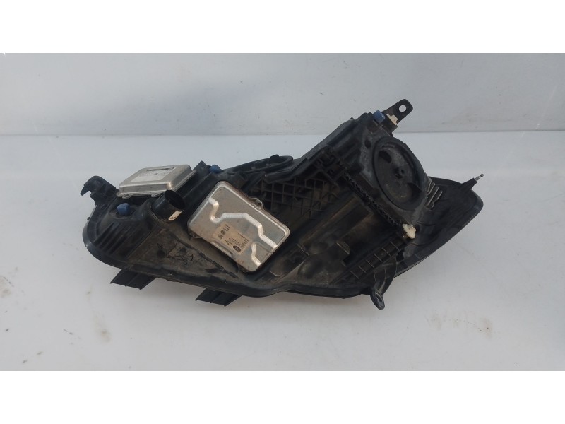 Recambio de faro derecho xenon para jaguar xe (x760) 2.0 d referencia OEM IAM GX7313W029EF  