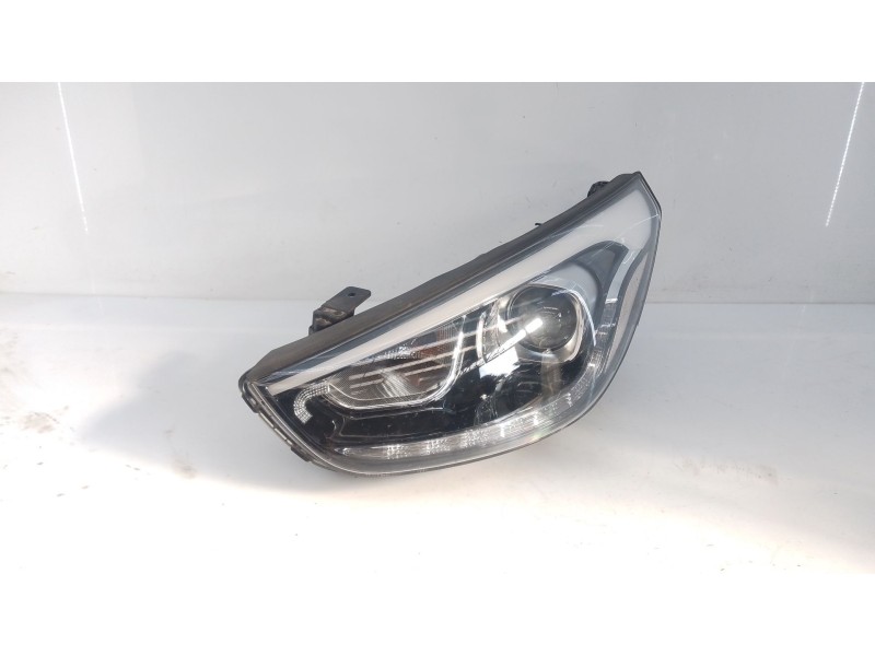 Recambio de faro izquierdo para hyundai ix35 (lm, el, elh) 1.7 crdi referencia OEM IAM   