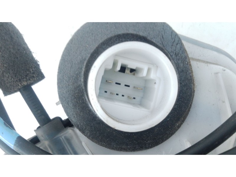 Recambio de cerradura puerta trasera derecha para toyota prius plus (_w4_) 1.8 hybrid (zvw40w, zvw41w) referencia OEM IAM   