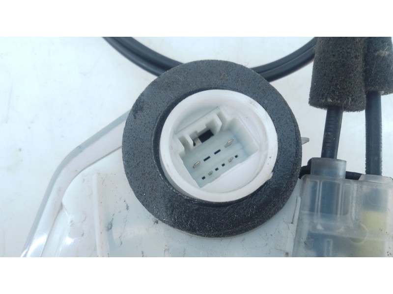 Recambio de cerradura puerta trasera izquierda para toyota prius plus (_w4_) 1.8 hybrid (zvw40w, zvw41w) referencia OEM IAM   