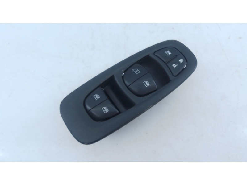 Recambio de mando elevalunas delantero izquierdo para renault kadjar (ha_, hl_) 1.5 dci 110 (hla3) referencia OEM IAM   