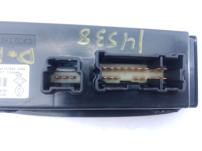 Recambio de mando elevalunas delantero izquierdo para renault kadjar (ha_, hl_) 1.5 dci 110 (hla3) referencia OEM IAM   