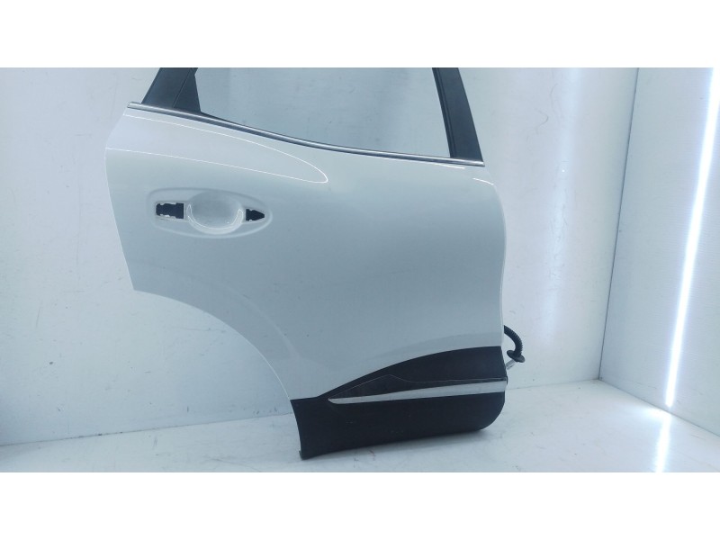 Recambio de puerta trasera derecha para renault kadjar (ha_, hl_) 1.5 dci 110 (hla3) referencia OEM IAM   