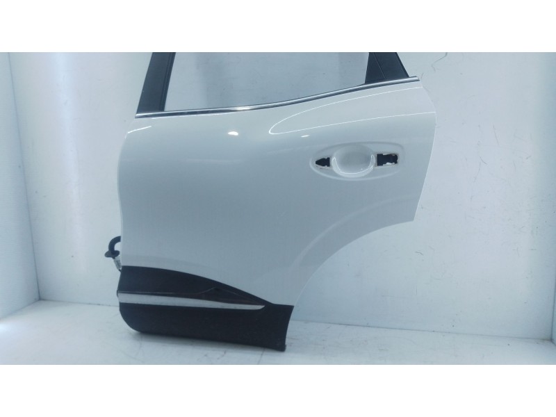 Recambio de puerta trasera izquierda para renault kadjar (ha_, hl_) 1.5 dci 110 (hla3) referencia OEM IAM   