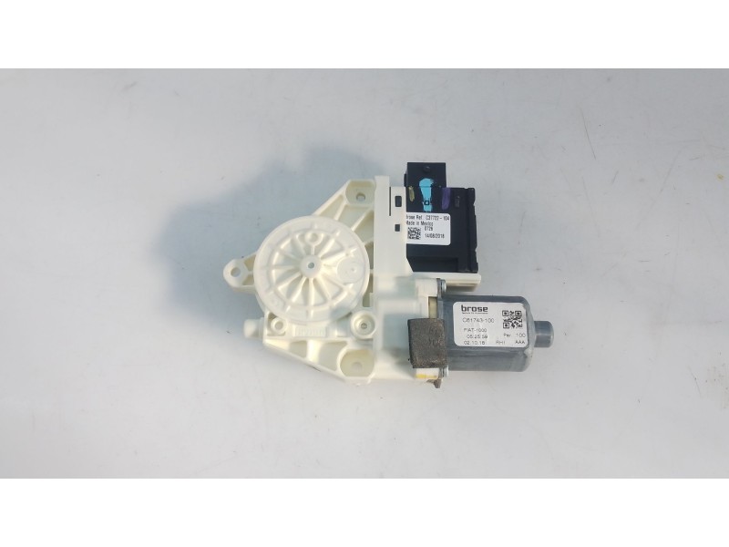 Recambio de motor elevalunas delantero derecho para jeep compass (mp, m6, mv, m7) 1.4 multiair referencia OEM IAM   