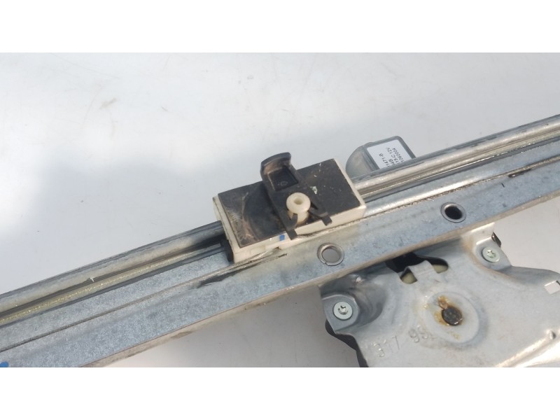 Recambio de elevalunas delantero derecho para renault trafic iii autobús (jg_) 1.6 dci 125 (jgmh) referencia OEM IAM   