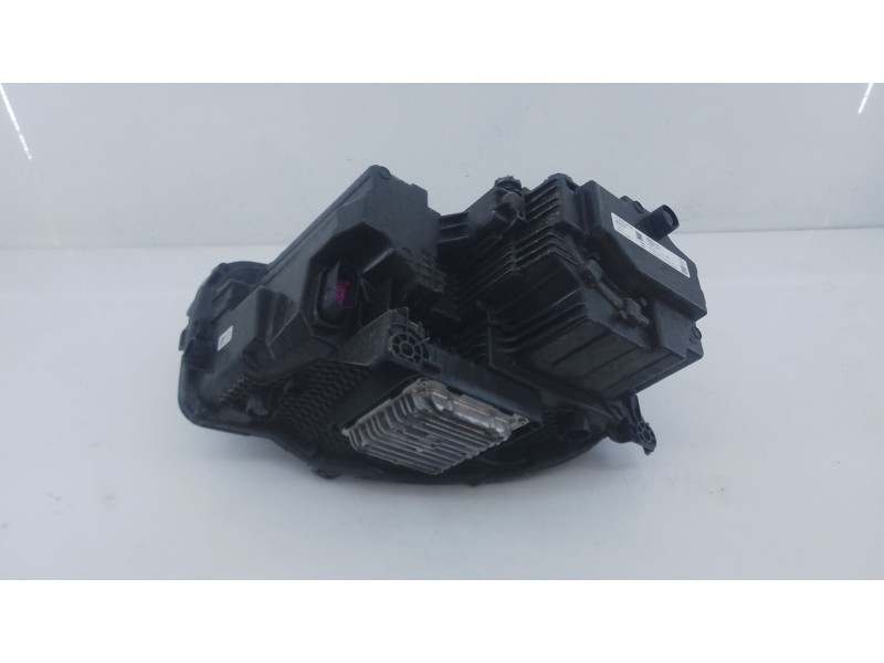 Recambio de faro derecho xenon para lynk & co 01 phev referencia OEM IAM   