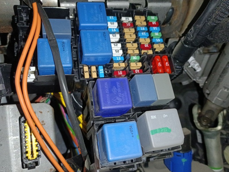 Recambio de caja reles / fusibles para fiat talento autobús (296_) 1.6 d referencia OEM IAM   