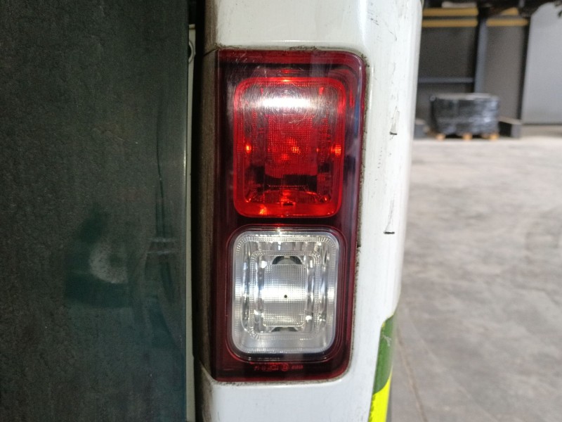 Recambio de piloto trasero derecho de paragolpes para fiat talento autobús (296_) 1.6 d referencia OEM IAM   