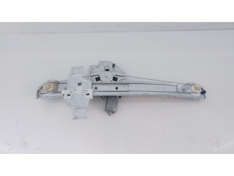 Recambio de elevalunas delantero izquierdo para citroën c3 iii (sx) 1.5 bluehdi 100 (sxyhyp, sxyhtu) referencia OEM IAM   