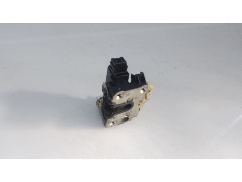 Recambio de cerradura puerta delantera izquierda para dacia dokker furgoneta/monovolumen 1.6 referencia OEM IAM   